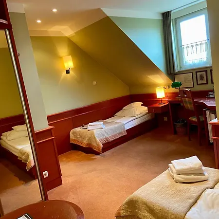 Wawrzyniak 4* Zduny (Krotoszyn)