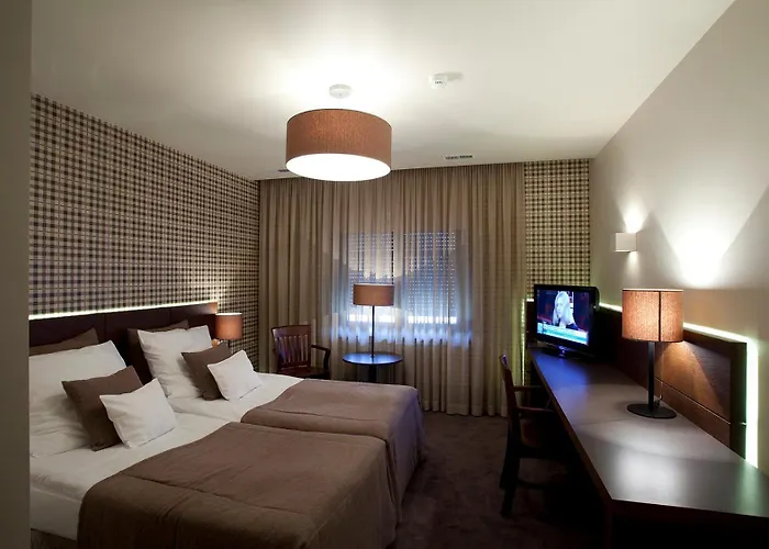 Wawrzyniak מלון 4*