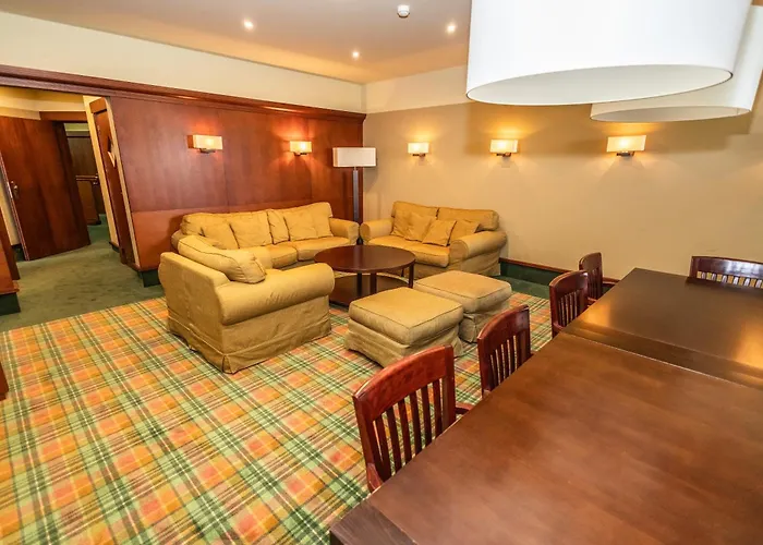 מלון Wawrzyniak 4*